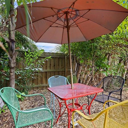 Vibrant Rockledge Home About 2 Mi To Cocoa Village! Exterior photo